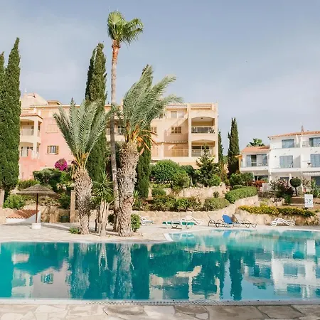Regina Gardens 2 Bedroom Sea View Flat In Apartman
